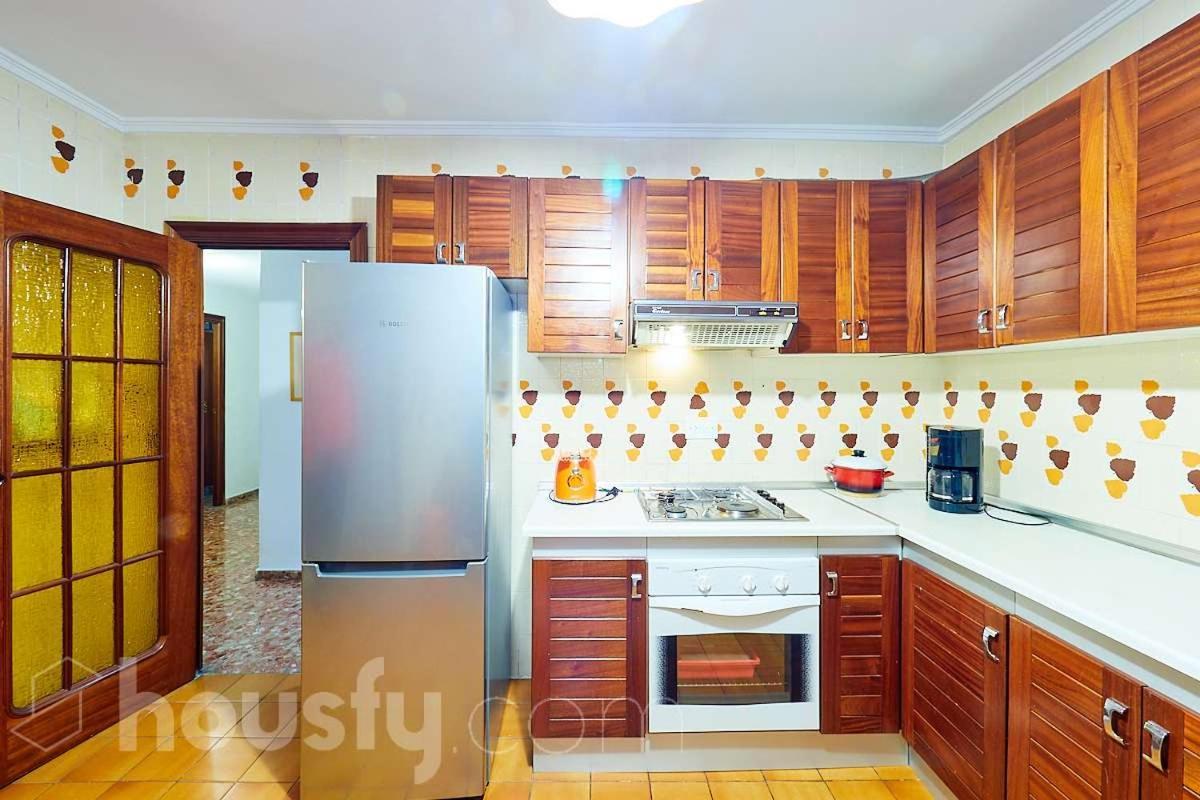 Lovely Bedroom In A Shared Apartment In The Center Of Alicante Zewnętrze zdjęcie